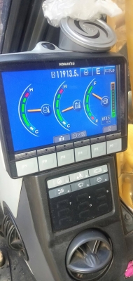 ขายKOMATSU 200-8MO ไฟเต็มเอกสารชุดจดทะเบียนราคา 1,350,000
