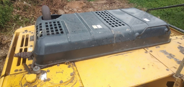 ขายKOMATSU 200-8MO ไฟเต็มเอกสารชุดจดทะเบียนราคา 1,350,000