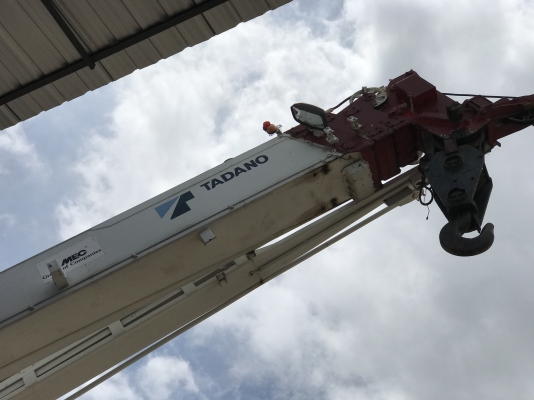 เครนTADANO4ล้อ 25ตัน m5 พร้อมเล่มทะเบียนปี2551 เครนTADANO4ล้อ 25ตัน m5 พร้อมเล่มทะเบียนปี2551