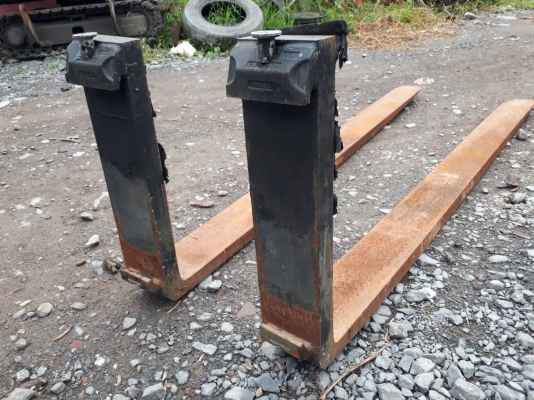 ขาย งา สำหรับ รถยก โฟล์ทลิฟต์ ขนาด 1 -2.5 ตัน ยาว 1.85 เมตร ขาย งา สำหรับ รถยก โฟล์ทลิฟต์ ขนาด 1 -2.5 ตัน ยาว 1.85 เมตร