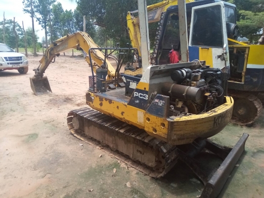 ขายKOMATSU PC30-6 ราคา 165,000