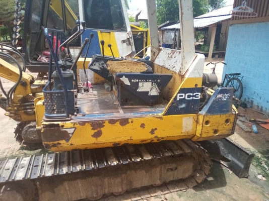 ขายKOMATSU PC30-6 ราคา 165,000