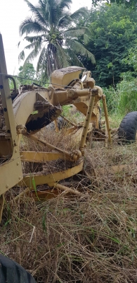 ขายรถเกรด CAT12F ขายตามสภาพราคา 130,000 ขายรถเกรด CAT12F ขายตามสภาพราคา 130,000