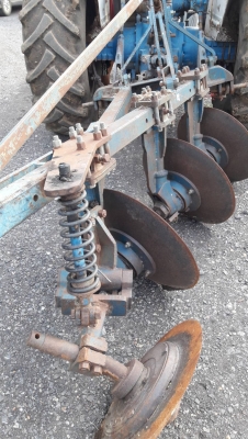 รถไถฟอร์ด 5000 T1 ผานพร้อม ใบดันพร้อม รถไถฟอร์ด 5000 T1 ผานพร้อม ใบดันพร้อม