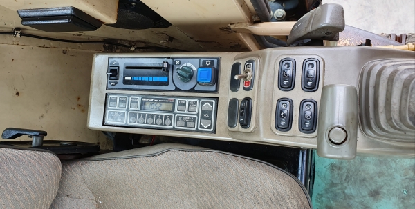 ขายด่วน600,000บาทรถแบคโฮCAT308-Bรถนอกเพิ่งนำเข้าจากญี่ปุ่นเดิมๆออโต้คันเร่งเต่าต่ายชั่วโม่งทำงานน้อยรถยังไม่เคยใช้งานในเมืองไทยเลย