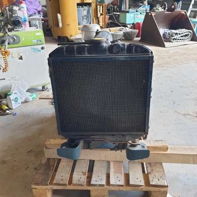 เครื่องปั่นไฟเก่าญี่ปุ่น 10 kva เครื่องยนต์ดีเซลคูโบต้า ไฟ 220/380 3 เฟส เครื่องปั่นไฟเก่าญี่ปุ่น 10 kva เครื่องยนต์ดีเซลคูโบต้า ไฟ 220/380 3 เฟส