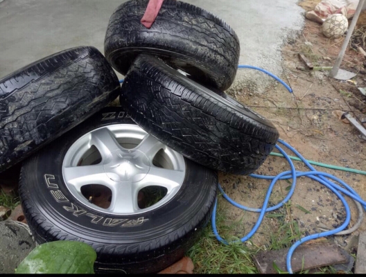 ล้อเดิมโรงงาน อีซูซุ 17 นิ้ว พร้อมยาง FALKEN ดอกดี