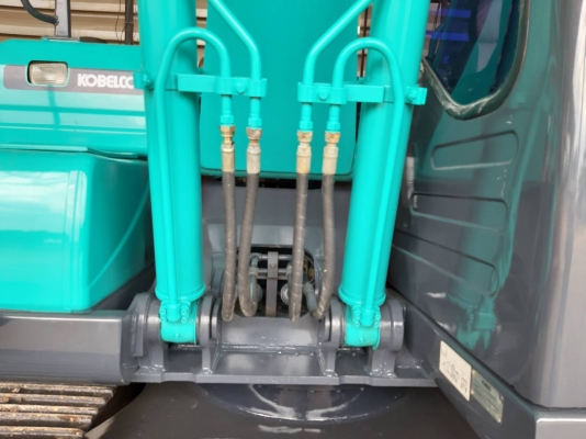KOBELCO  SK140lc-8  ราคา1,750,000บาท ปั่มแรง ไฟฟ้าเต็ม เร็วแรงไม่โหลดบูมอาร์สวยเอวแน่นช่วงล่างเต็มเอกสารอินวอย 081-989-1989 หรั่งครับ