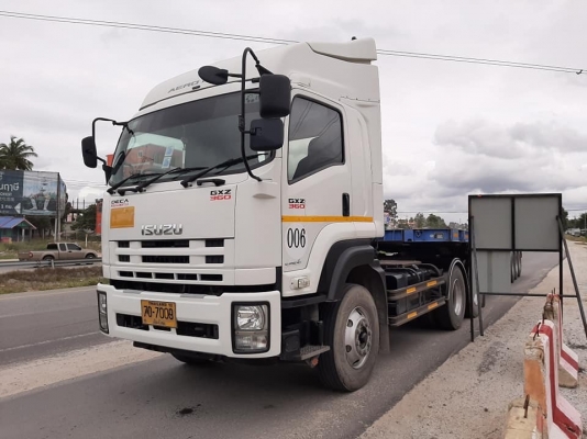 Isuzu 360 แรง ปลายปี 58 หัวลากพร้อมหางพื้นเรียบ รถสวยเดิมทุกจุด ยางดี พร้อมใช้งาน Isuzu 360 แรง ปลายปี 58 หัวลากพร้อมหางพื้นเรียบ รถสวยเดิมทุกจุด ยางดี พร้อมใช้งาน