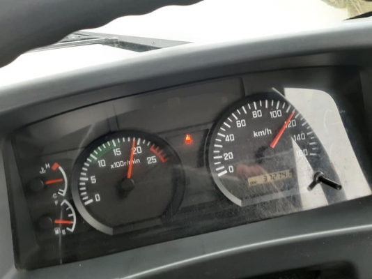 Isuzu 360 แรง ปลายปี 58 หัวลากพร้อมหางพื้นเรียบ รถสวยเดิมทุกจุด ยางดี พร้อมใช้งาน Isuzu 360 แรง ปลายปี 58 หัวลากพร้อมหางพื้นเรียบ รถสวยเดิมทุกจุด ยางดี พร้อมใช้งาน