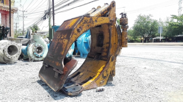 ปากคีบแคล้มหนีบกลมญี่ปุ่น CASCADE PEPER ROLL CLAMP ขนาด 2500 kg สภาพสวยพร้อมใช้