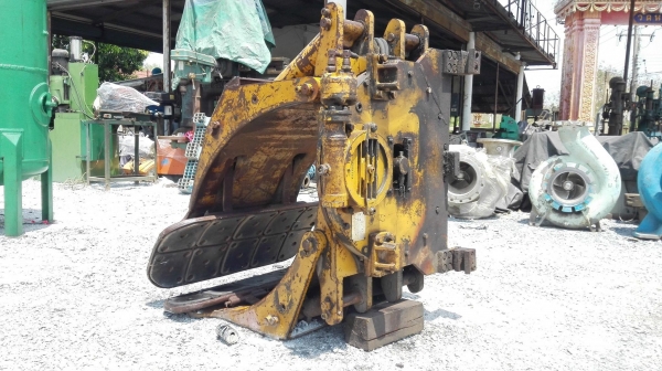 ปากคีบแคล้มหนีบกลมญี่ปุ่น CASCADE PEPER ROLL CLAMP ขนาด 2500 kg สภาพสวยพร้อมใช้ ปากคีบแคล้มหนีบกลมญี่ปุ่น CASCADE PEPER ROLL CLAMP ขนาด 2500 kg สภาพสวยพร้อมใช้