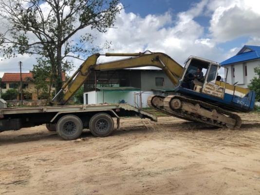 ขายKOMATSU PC200-5 มี3คันๆละ350,000/400,000/500,000