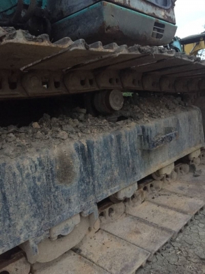 ขายKOMATSU PC200-5 มี3คันๆละ350,000/400,000/500,000 ขายKOMATSU PC200-5 มี3คันๆละ350,000/400,000/500,000