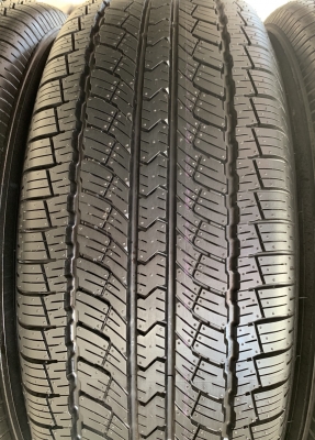 แม็กป้ายแดง Nissan Terra ขอบ 18 พร้อมยางป้ายแดง 255-60-18 Toyo ปี 18 แม็กสวย ตุ่มเด้ง มีเส้นสี