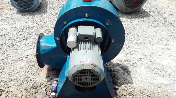 โบลเวอร์ดูดเป่าอากาศไฟบ้าน ขนาด 2 HP 2780 RPM 220V ใช้ไฟบ้าน 2 สาย สภาพสวยรอบจัดลมแรงพร้อมใช้