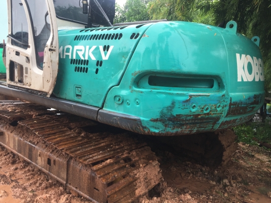 KOBELCO MARK 5 SK 200 เอกสารใบอินวอย รถบอดี้สวย เครื่องเดิมปั๊มเดิมๆ พร้อมทำงานได้เลยครับ ทำงานเร็วไม่โหลด ช่วงล่างโซ่ใหม่ ราคาต่อรองได้นะครับ
