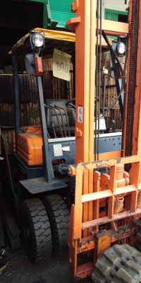 +++ ขายโฟล์คลิฟท์  TOYOTA FD15  ขนาด 1.5 ตัน  เครื่องยนต์ดีเซล  เสา 4 เมตร  เกียร์ธรรมดา  มีอุปกรณ์งากระดก ฮิ้งค์โฟล์ค  ยางตันใหม่ 6 เส้น  รถนอกชม. น้อย ครับ