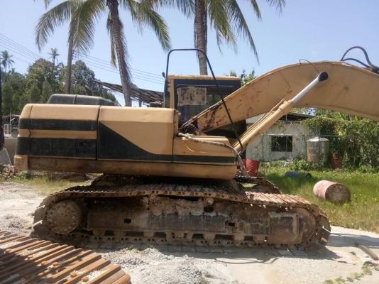 ขายเหมา3คัน700,000 CAT320V2 เสีย1คันทำงานได้2คันขายตามสภาพ