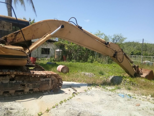 ขายเหมา3คัน700,000 CAT320V2 เสีย1คันทำงานได้2คันขายตามสภาพ
