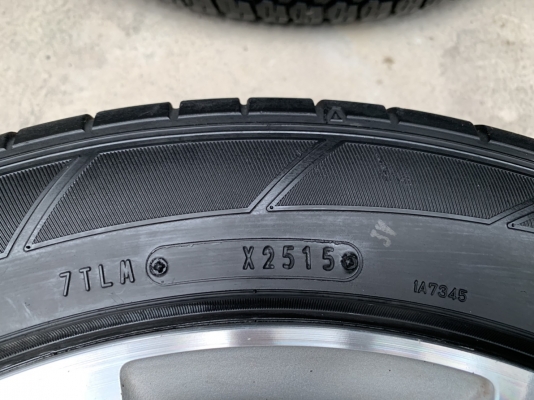 ล้อแม็ก Toyota Camry ขอบ 17 (ลาย 9 ก้าน) พร้อมยาง 215-55-17 Dunlop ปี 15