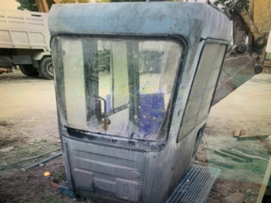 ขายด่วนหัวเก๋งแม็คโค ของ ฮิตาชิ ex200-2และex200-3 ราคา 28000บาท ต่อรองได้ เจ้าของขายเอง