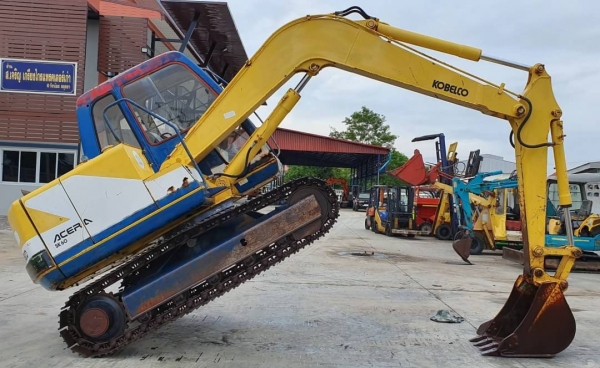 ขายด่วนรถขุด6ตันรถนอกราคา580,000บาทแบคโฮKOBELCOSK60-3มาร์คทีมีเต่ากะต่ายคลนโทลน้ำมันปั้มนี้วระบบไฟฟ้าครบเร็วแรงไม่โหลดเครื่อง 4สูบ อีซูซู4JB1รถนอกเพื่งนำเข้ามาใหม่จากญี่ปุ่นยังไม่ได้ใช้ในไทยเลย