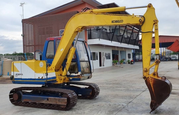 ขายด่วนรถขุด6ตันรถนอกราคา580,000บาทแบคโฮKOBELCOSK60-3มาร์คทีมีเต่ากะต่ายคลนโทลน้ำมันปั้มนี้วระบบไฟฟ้าครบเร็วแรงไม่โหลดเครื่อง 4สูบ อีซูซู4JB1รถนอกเพื่งนำเข้ามาใหม่จากญี่ปุ่นยังไม่ได้ใช้ในไทยเลย