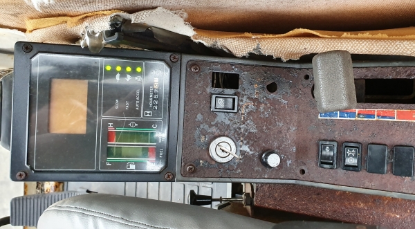 ขายด่วนรถขุด6ตันรถนอกราคา580,000บาทแบคโฮKOBELCOSK60-3มาร์คทีมีเต่ากะต่ายคลนโทลน้ำมันปั้มนี้วระบบไฟฟ้าครบเร็วแรงไม่โหลดเครื่อง 4สูบ อีซูซู4JB1รถนอกเพื่งนำเข้ามาใหม่จากญี่ปุ่นยังไม่ได้ใช้ในไทยเลย