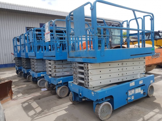 ถูกๆครับ Genie GS3246  ยกสูง10เมตร เก่านอก ปี2004 สภาพดีๆครับ