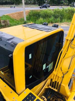 ขาย KOMATSU PC130-8 กล้องหลัง สภาพสวยๆ 3300 ชั่วโมง(PM7000ชม) ชมรถได้ทุกวัน สนใจติดต่อ 081-4283210