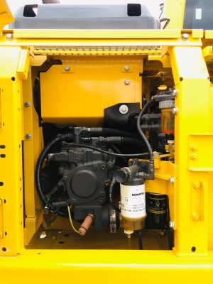 ขาย KOMATSU PC130-8 กล้องหลัง สภาพสวยๆ 3300 ชั่วโมง(PM7000ชม) ชมรถได้ทุกวัน สนใจติดต่อ 081-4283210