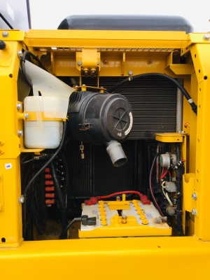 ขาย KOMATSU PC130-8 กล้องหลัง สภาพสวยๆ 3300 ชั่วโมง(PM7000ชม) ชมรถได้ทุกวัน สนใจติดต่อ 081-4283210