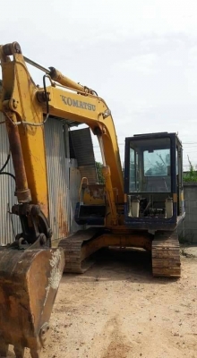 ขายKOMATSU PC 60-5สภาพสวยพร้อมใช้ราคา 380,000บาท ติดต่อคุณอ๊อฟ พิจิตร 086-737-9991
