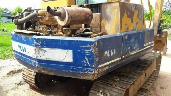 ขายKOMATSU PC 60-5สภาพสวยพร้อมใช้ราคา 380,000บาท ติดต่อคุณอ๊อฟ พิจิตร 086-737-9991