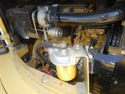 มาใหม่จ้า  CATERPILLAR 303 5C เก่านอกแท้  สภาพสวย เดิมๆๆ มีลายแย๊ก พร้อมใช้ โทร 089-3818694 จ๊อย
