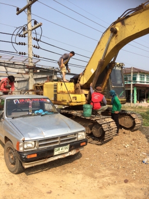 ขาย KOMATSU PC 200-6
