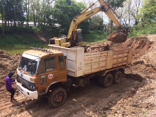 ขาย KOMATSU PC 200-6