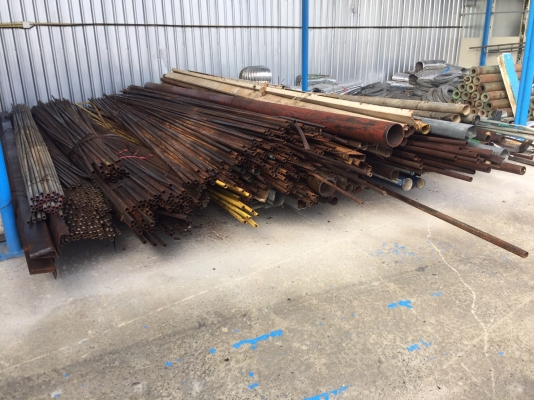 เหล็ก รูปพรรณเกรด B มีท่อแป๊บ สตีม ไม่มีตะเข็บ ยาว 6 เมตร (ราคาเหมา ) กิโลกรัมละ 11 บาท