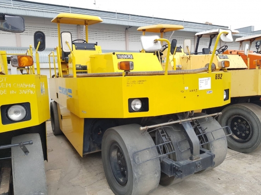 ขายรถบด 9ล้อยาง 7ล้อยาง มือ2 เก่าญี่ปุ่น สภาพเดิมๆ100\% โทร. 092-929-9942 ธีรเทพ (แบงค์)