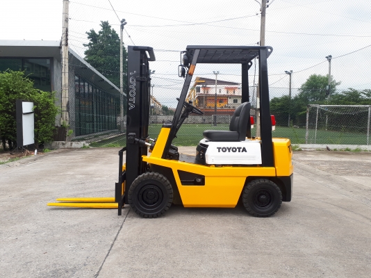 ขายรถโฟล์คลิฟท์ยี่ห้อ TOYOTA 4FG18 ขายรถโฟล์คลิฟท์ยี่ห้อ TOYOTA 4FG18