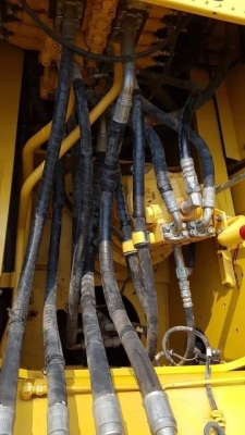 รถสวย ๆ สุด 2,650,000 ต่อรอง KOMATSU PC200-8 MO ใหม่สุดๆ ทำงาน 5,476 ชม เครื่องดี ปั้มแรง โช่หนา เอวแน่น ไฟฟ้าครบ เอกสารเล่มทะเบียน  สนใจ   โทร 0610710295  สนใจ รายการสินค้า อื่นๆ ที่ เว็ปไชค์ Truck2Hand https://www.truck2hand.com/index.php?actions=conten