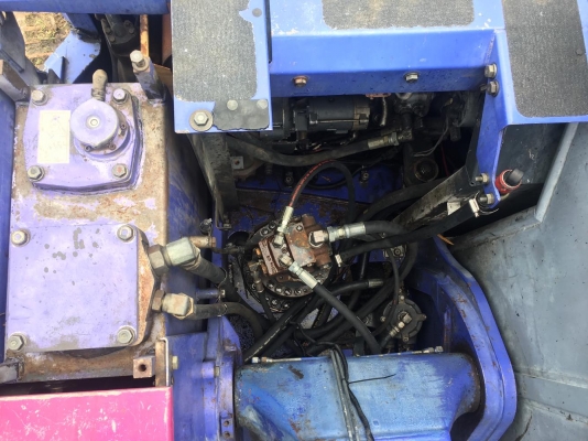 ขาย!!komatsu 128us-2