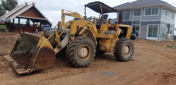 ขายรถตัก950เอวอ่อนสองเพลาสวยเดิมพร้อมใช้งาน