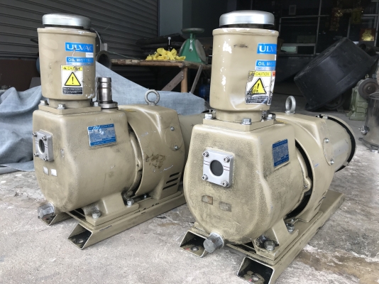 ( เหลือ 1ตัวครับ )ขายปั๊มแวคคั่มสุญญากาศ ULVAC 1HP. 380V made in Japan สภาพสวยใหม่มาก หมุนนิ่ม ดูดแรง พร้อมใช้งาน มี 2ตัว ราคาตัวละ 9,000 บาท ( เหลือ 1ตัวครับ )ขายปั๊มแวคคั่มสุญญากาศ ULVAC 1HP. 380V made in Japan สภาพสวยใหม่มาก หมุนนิ่ม ดูดแรง พร้อมใช้งาน มี 2ตัว ราคาตัวละ 9,000 บาท