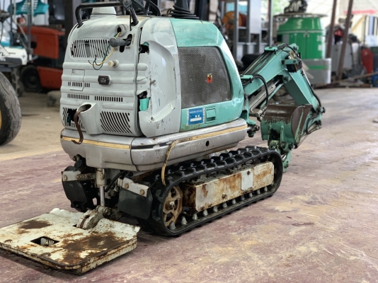 รถขุดเล็ก KOBELCO SS1