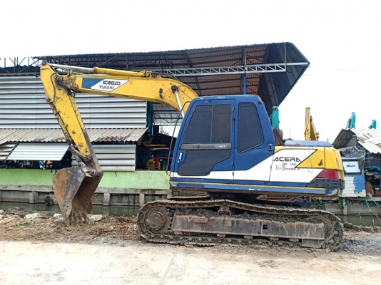 ขายจ้า..KOBELCO SK120-1 มาร์คทรี  เก่าใน  สภาพสวย ไฟฟ้าครบ..เครื่องปั๊มดี เอกสารเล่มทะเบียน พร้อมใช้  โทร 089-3818694  จ๊อย