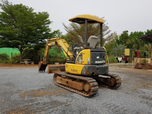 Komatsu PC30MR-2