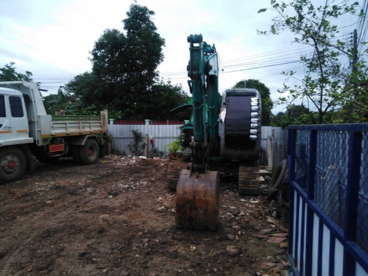 แบคโฮ KOBE  60 มาร์ 5 เดิมๆใช้งานอยู่