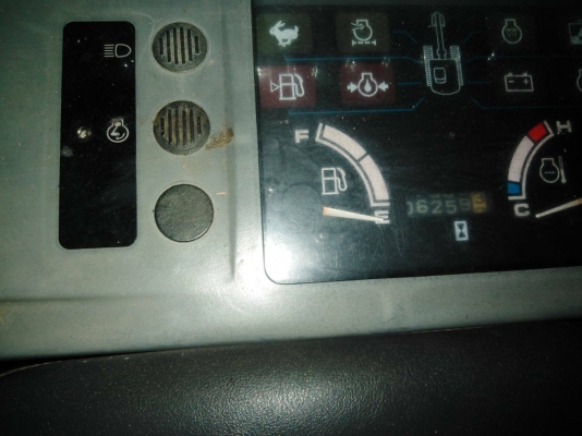 แบคโฮ KOBE  60 มาร์ 5 เดิมๆใช้งานอยู่